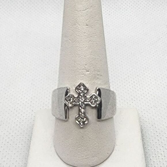 Premier Designs Devotion Silver Tone Crystal Cross Ring - Picture 3 of 9